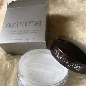 Laura Mercier Invisible setting powder- sealed!